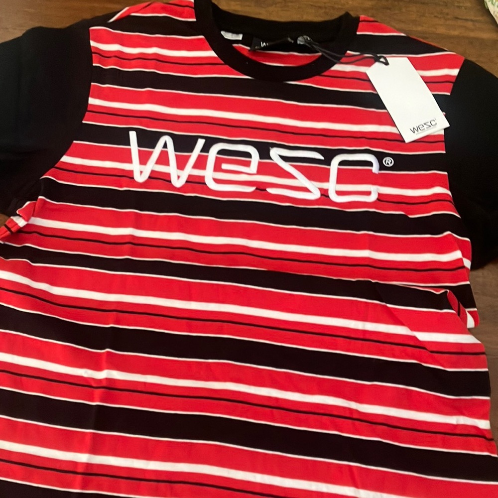 New T-shirt size large women